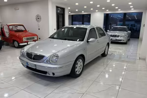 Lancia Lybra 1.8i 16v