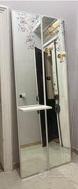 Specchio appendi abiti con mensola