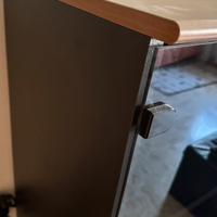 Arreda Mobile con ante in vetro