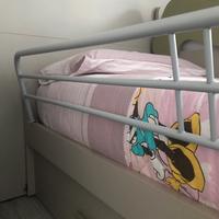 Protezione/sbarra letto bambini.