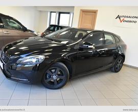 VOLVO V40 D2 1.6 Summum