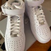 Nike Air Force 1’ Mid