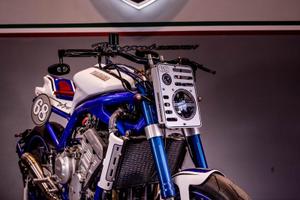 Yamaha FZS 1000 Fazer Cafe Racer