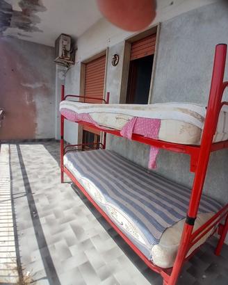  letto a castelo con materassi