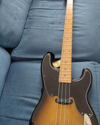 Basso Squier by Fender Classic Vibe '50s Precision