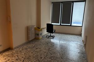 FIRENZE NOVOLI Stanza in ufficio condiviso
