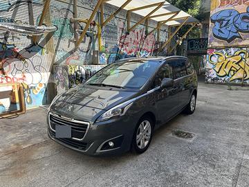 Peugeot 5008 7 posti