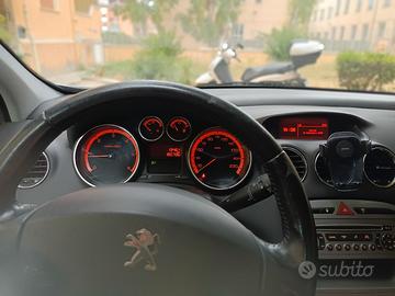 Peugeot 308 sw anno 2011