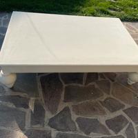 Tavolino da soggiorno in legno