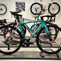 Bianchi Specialissima PRO | Ultegra Di2 2x12