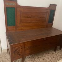 cassapanca con schienale alto, inizio Novecento