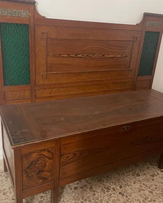 cassapanca con schienale alto, inizio Novecento