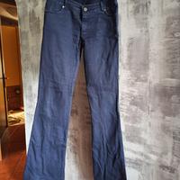 Pantaloni jeans a zampa d’elefante a vita alta