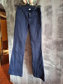 Pantaloni jeans a zampa d’elefante a vita alta