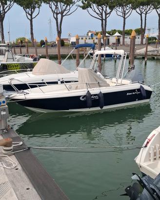 barca open lamberti 5.50x2.15 motore yamaha 100cv.