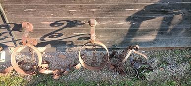 tre lampadari in ferro battuto