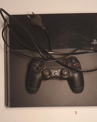Play Station 4 + Controller + Giochi