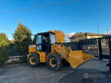 P133 Pala gommata Venieri con lama da neve