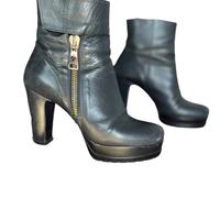 Scarpe donna stivaletto