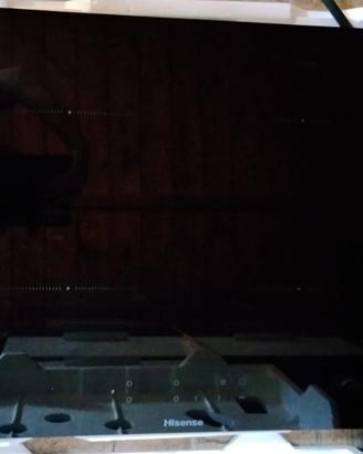 Piano cottura a induzione Hisense