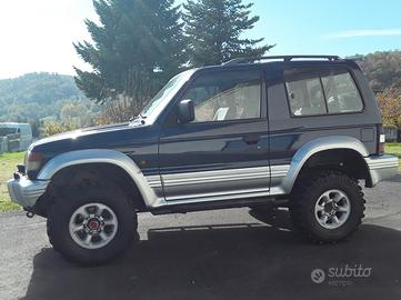 Mitsubishi Pajero 3.5i V6 24V cat MT SS GLS Exec.