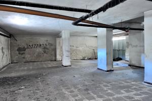 Autorimessa in zona centrale - 263 mq