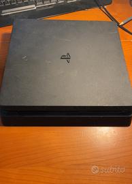 PS4 Slim 500 GB + HDD esterno 1 TB + 6 giochi