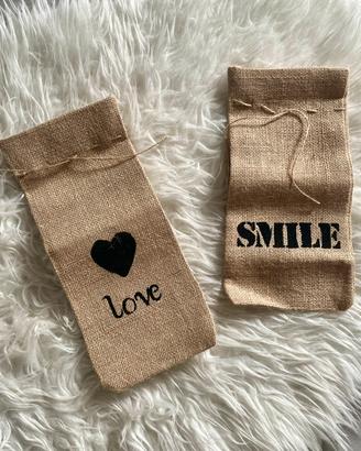 Sacchettini in juta Love e Smile