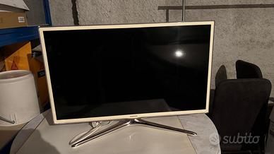 TV Samsung 32’’ UE32F6510SD con fila led bruciati
