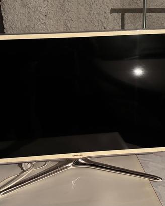 TV Samsung 32’’ UE32F6510SD con fila led bruciati