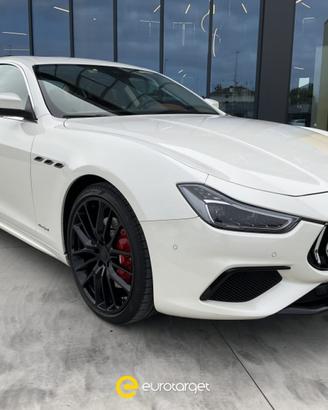 MASERATI Ghibli V6 430 CV Q4 Gransport