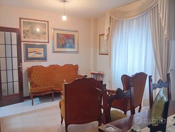 VIA PORCELLANA prestigioso pentavano 247.000