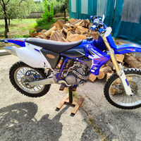 Moto cross Yamaha yz-f 250