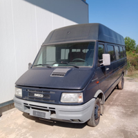 Iveco Daily Minibus