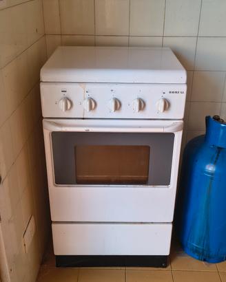 Cucina economica a gas, funzionante 