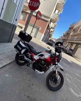 Moto guzzi v85tt