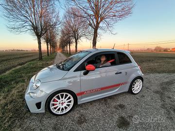 Abarth 595 esseesse 3+