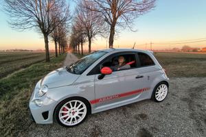 Abarth 595 esseesse 3+