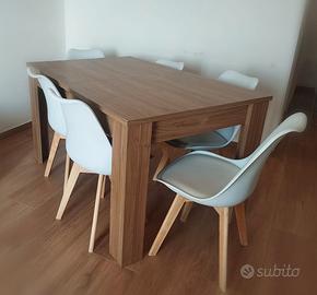 Tavolo in legno allungabile + 6 sedie