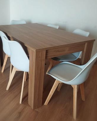 Tavolo in legno allungabile + 6 sedie