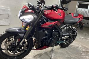 Triumph Street triple 765 RS