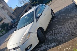Fiat bravo 2011
