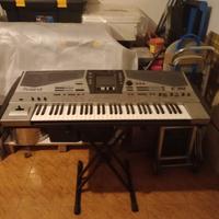 Arranger Roland e80