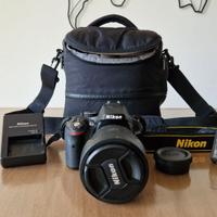 Nikon D5200 + Obiettivo 18-105 & Accessori