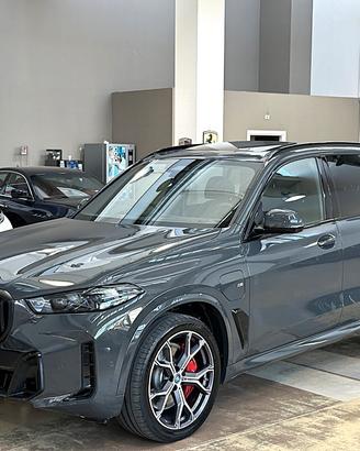 BMW X5 xdrive50e MSport Pro - FULL - IVA Esposta