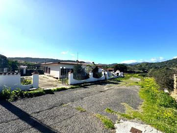 VILLA SINGOLA A BUDONI