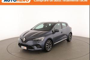 RENAULT Clio KN29725