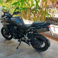 Moto Benelli TRK 502X