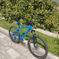 bicicletta MTB 27.5