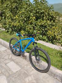 bicicletta MTB 27.5